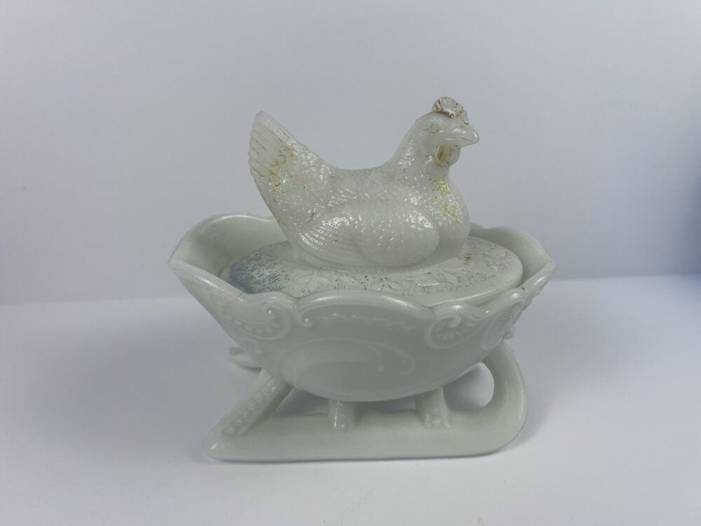 Antique RARE Westmoreland Hen On A Sleigh Milk Glass Hard To Find 🔥